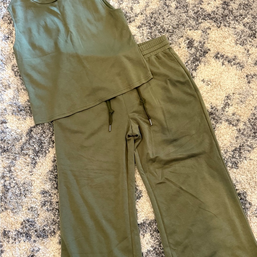 Women’s Army Green 2 Piece Mock Neck Tank Top Cropped Wide Leg Pants Lounge Set